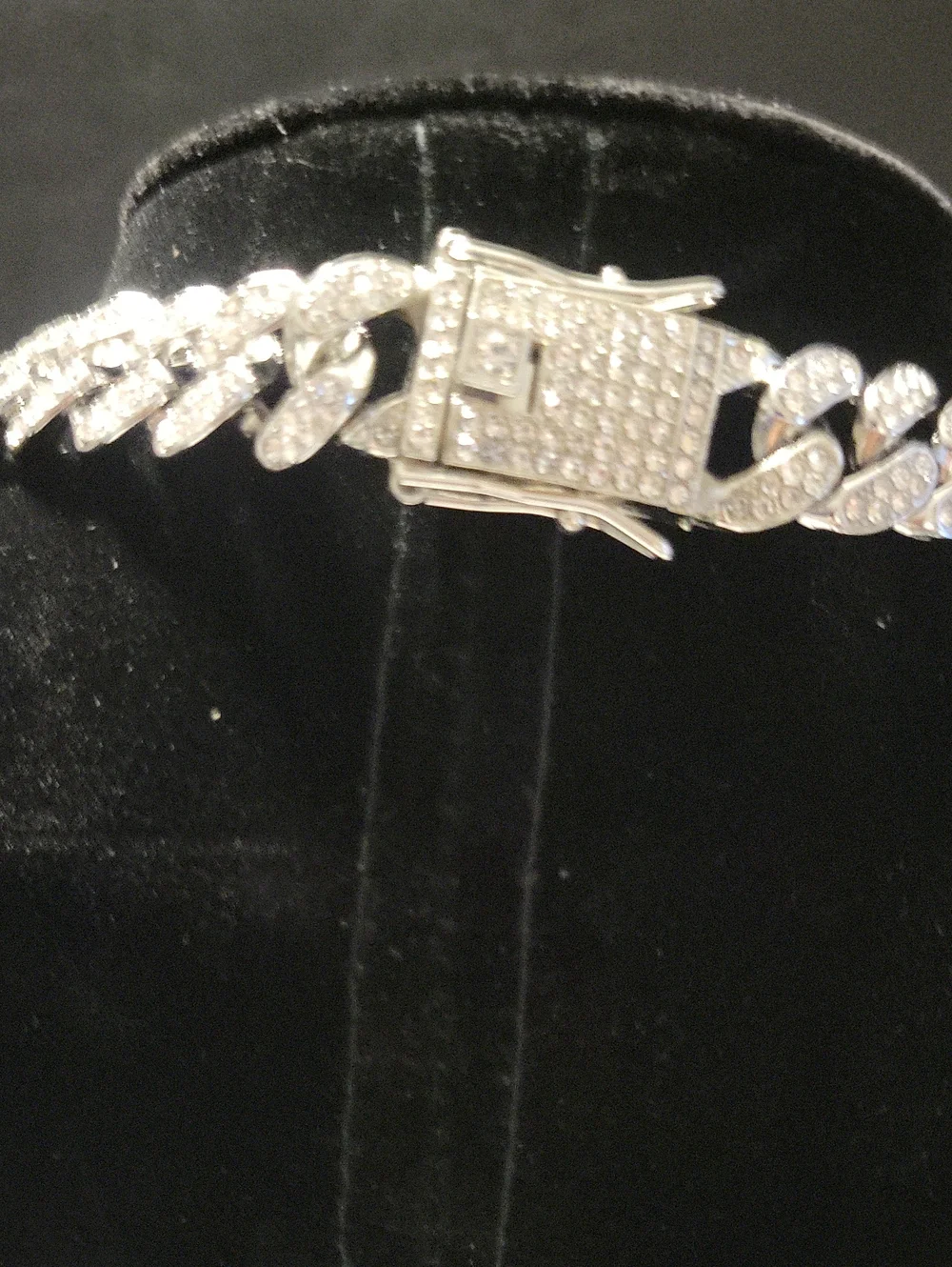 Silver Tiger Head Cuban Link Necklace with Green Eyes.  20in